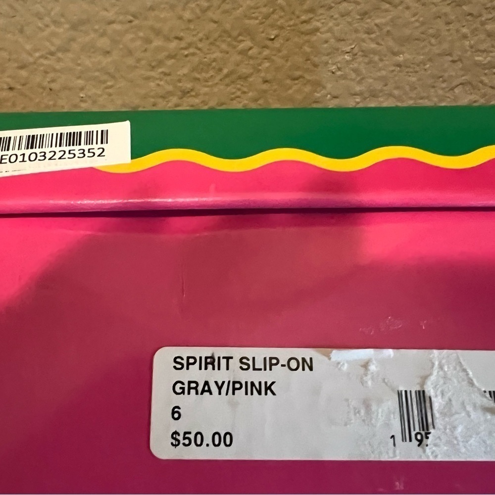 🆕 Isaac Mizrahi Loves Crayon Slip On Sneakers NWT Grey Pink SZ 6 - Picture 7 of 8